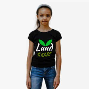 100% cotton t-shirt with Lund as text. Kid t-shirt, black and simple green flowers